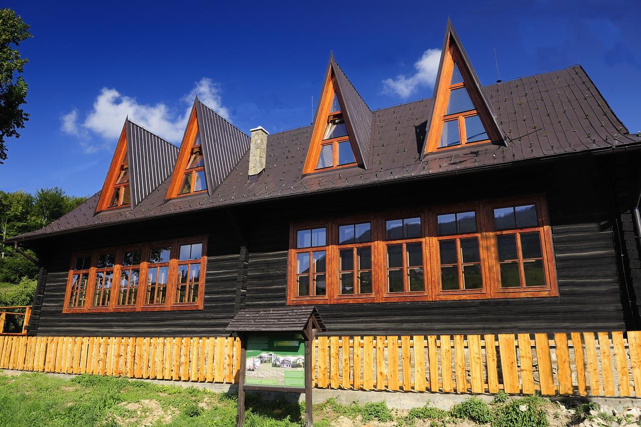 Penzion Manin Hotell Považská Bystrica Exteriör bild
